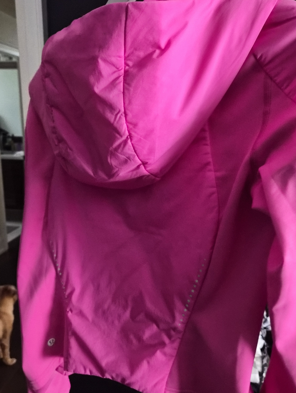 Women's Hot Pink Lululemon Hooded Jacket - Stylish Lightweight Coat - Picture 3 of 5